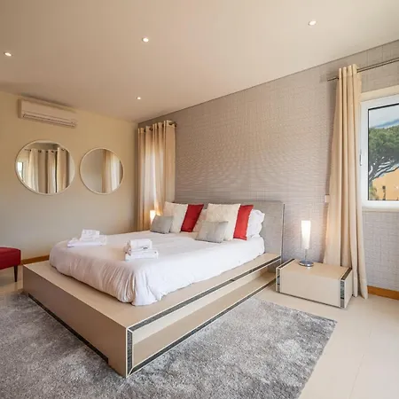 Sibling 2 * Vilamoura